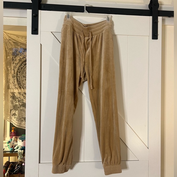 Velvet Sweats from Express - Picture 1 of 3